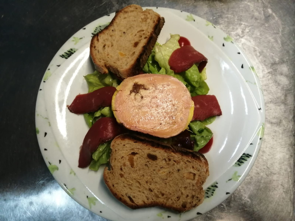 Le Petit Pressoir Restaurant Vitre Entree 1